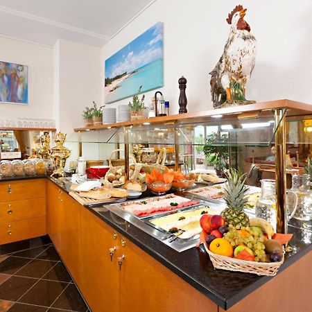 Hotel Greinwald มาร์คโทเบอร์ดอร์ฟ ภายนอก รูปภาพ