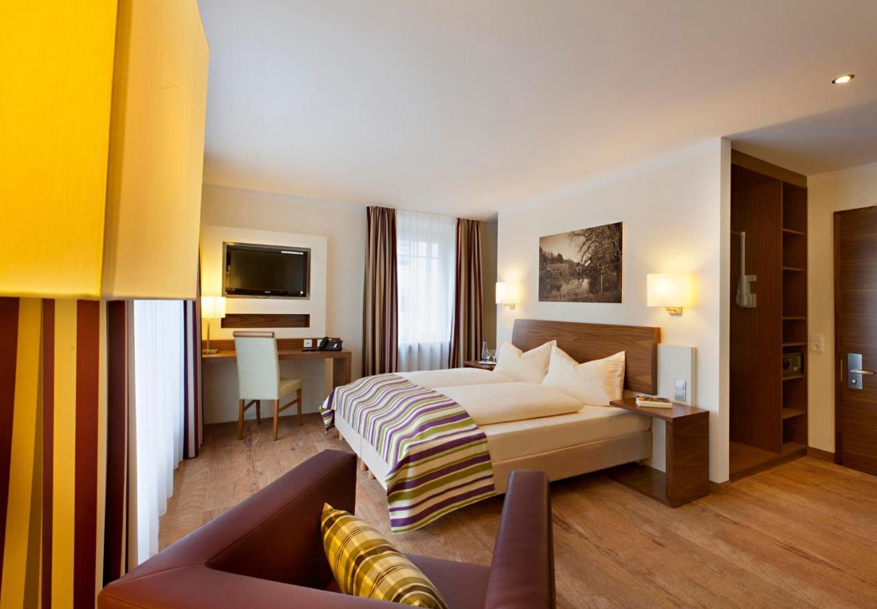 Hotel Greinwald มาร์คโทเบอร์ดอร์ฟ ภายนอก รูปภาพ